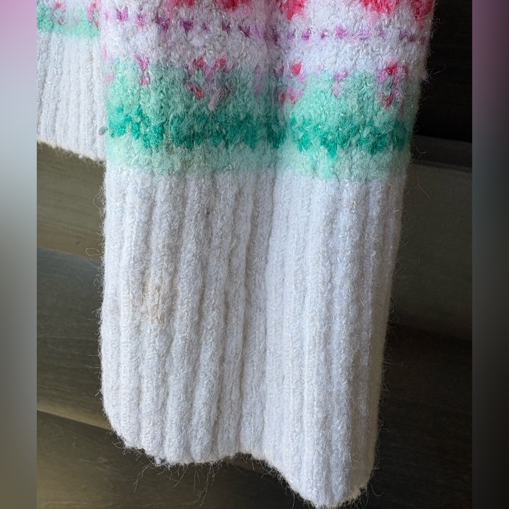 Limited Too Girls XS V Neck Sweater Beads Sparkles White Green Pink - Picture 2 of 7